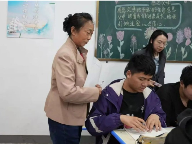 以查促教 追光而行 ——山东力明科技职业学院2024-2025学年第二学期期中教学检查