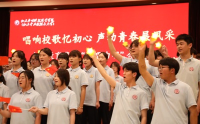 5.28唱响青春华章 “歌唱力明”合唱比赛圆满举办