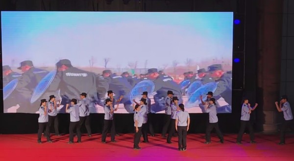 明教育集团2025年毕业晚会圆满落幕，挺膺担当开启新征程