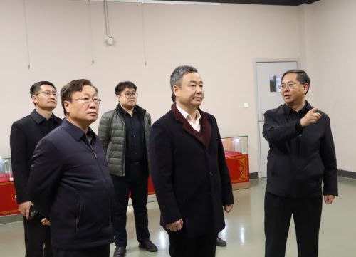 济南大学党委副书记查玉喜莅临我院考察交流