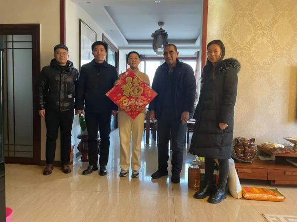 喜迎新春、送福到家！力明中专开展暖心家访活动