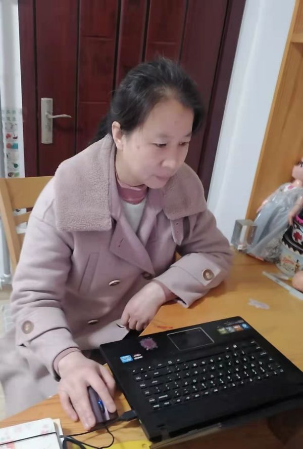 花开无声，师爱有痕，力明师生“疫”路相伴，共课云端
